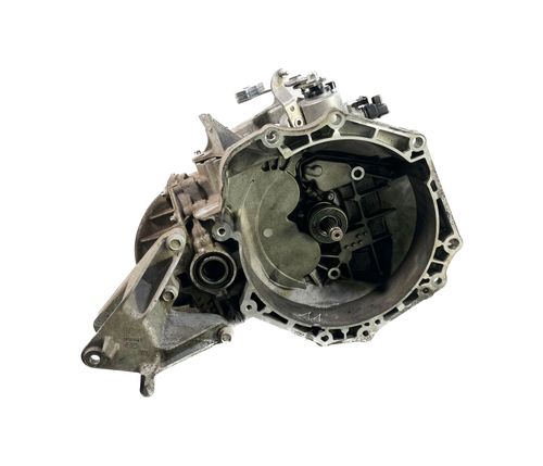 Getriebe Schaltgetriebe für Opel Astra J 1,7 CDTI Diesel A17DTE LKR M32 55583915