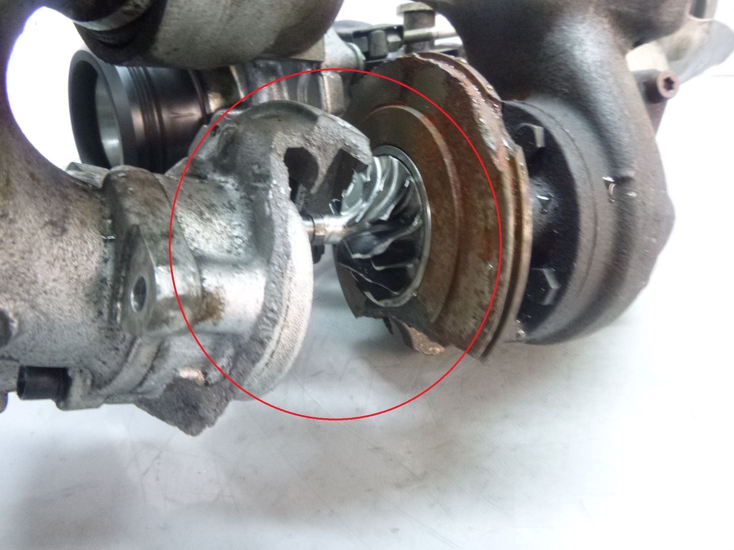 Turbolader Defekt Mercedes Benz R172 250 2,2 CDI 651.980 A6510902880 DE301074