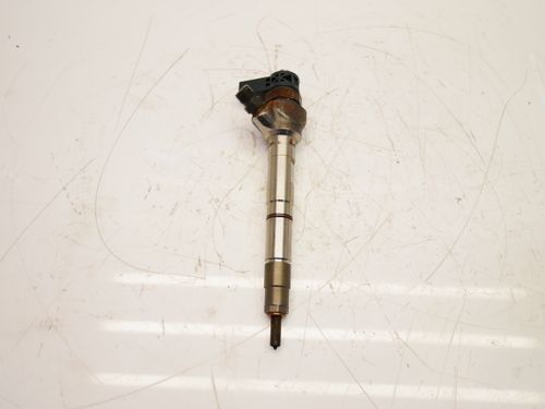 Injektor Einspritzdüse für Audi A4 B9 A5 Q5 2,0 TDI DET 04L130277AS 0445110471